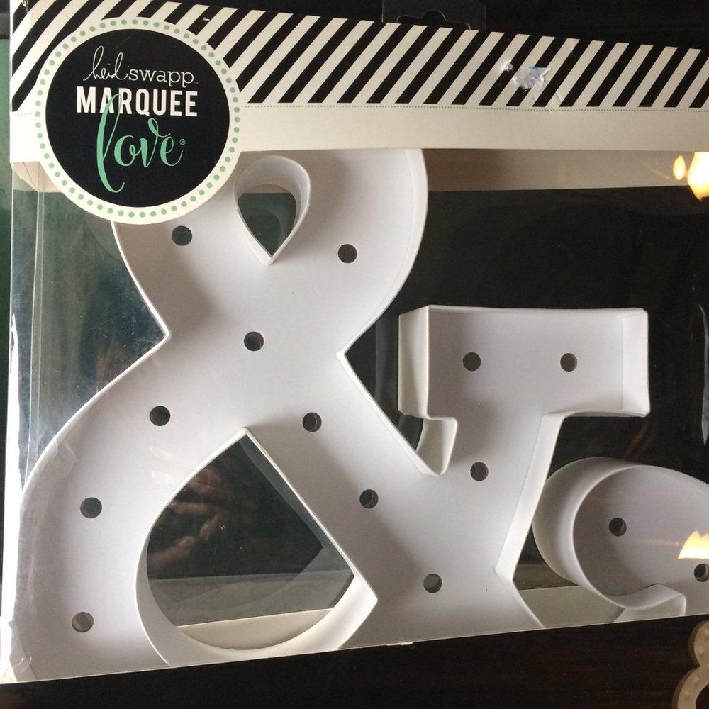 Light up "&" sign.